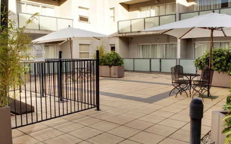 Punthill Burwood Aparthotel Exterior foto