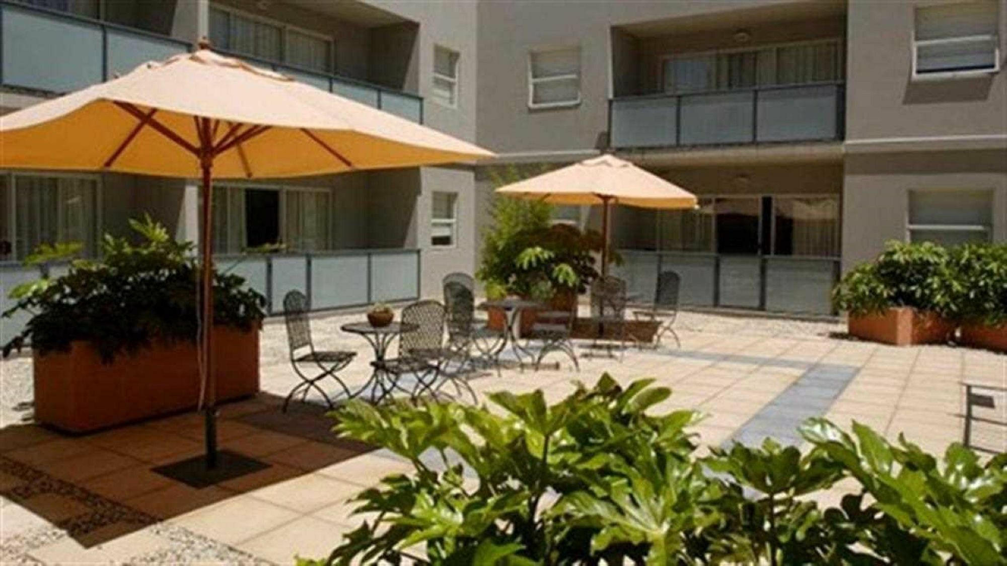 Punthill Burwood Aparthotel Exterior foto