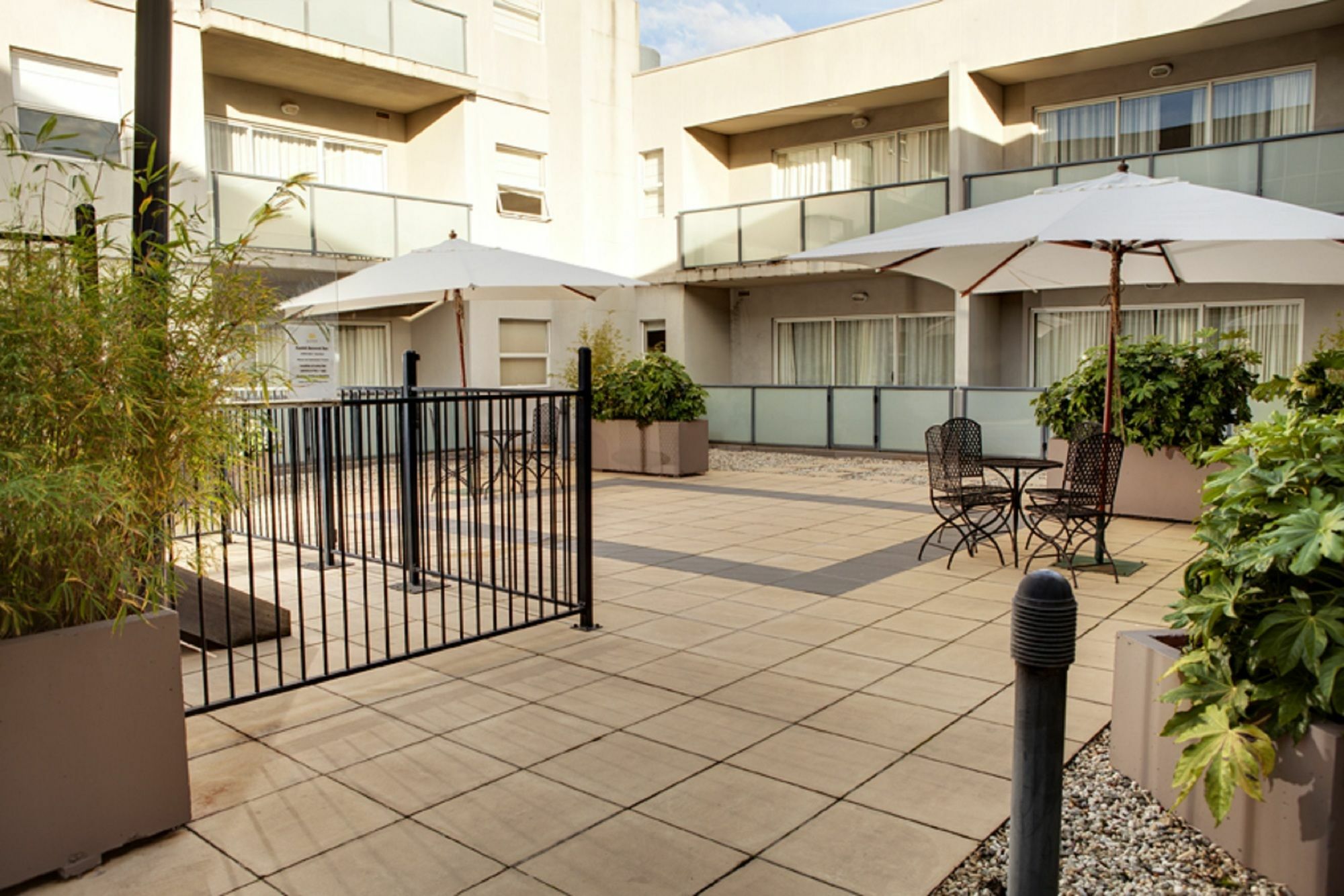 Punthill Burwood Aparthotel Exterior foto